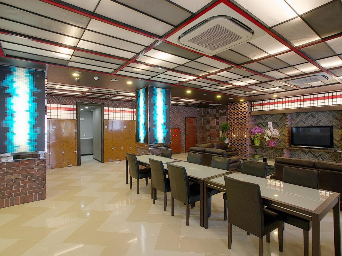 ホテル中央セレーネ Hotel Chuo Selene Ósaka Exteriér fotografie